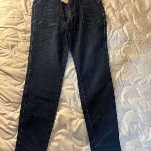 Judy Blue Jogger Jeans Size 7 Inseam 30 inches Navy Blue NWT